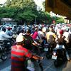 Falling bus use spurs concern over taxi apps and motorbike ban anxiety in Vietnam