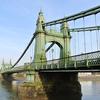 Keep Hammersmith Bridge closed to vehicles