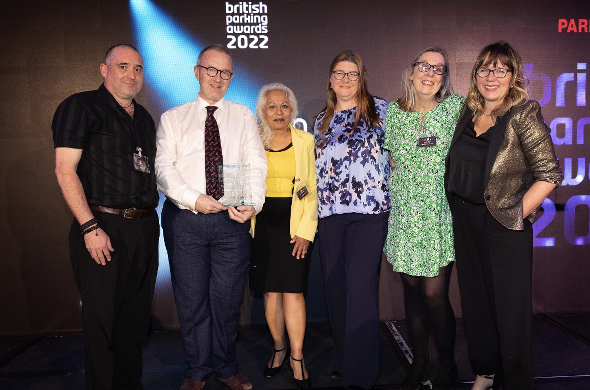 David Craker, Steven Foster, Joanne Ayre and Alison Senior received their trophy from jury member Anjna Patel MBE and Kerry Godliman