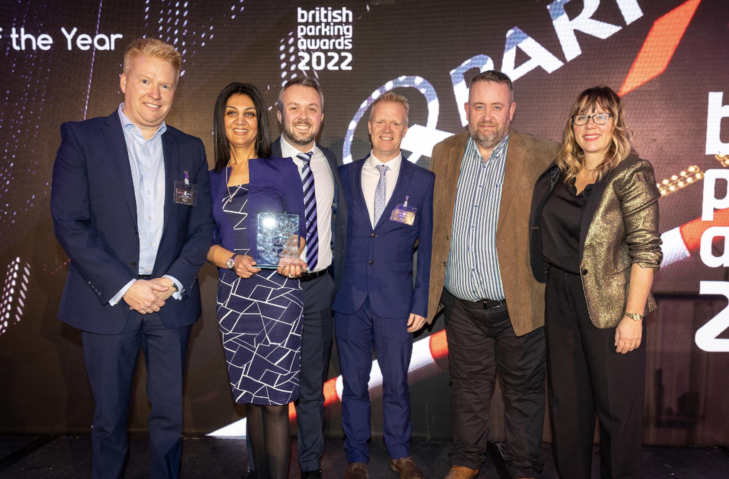 James Pollock, Monanza Salam, Callum Morris and Mark Pawson received their trophy from Solutionlabs’ Duane Hodges-Stubbs and Kerry Godliman