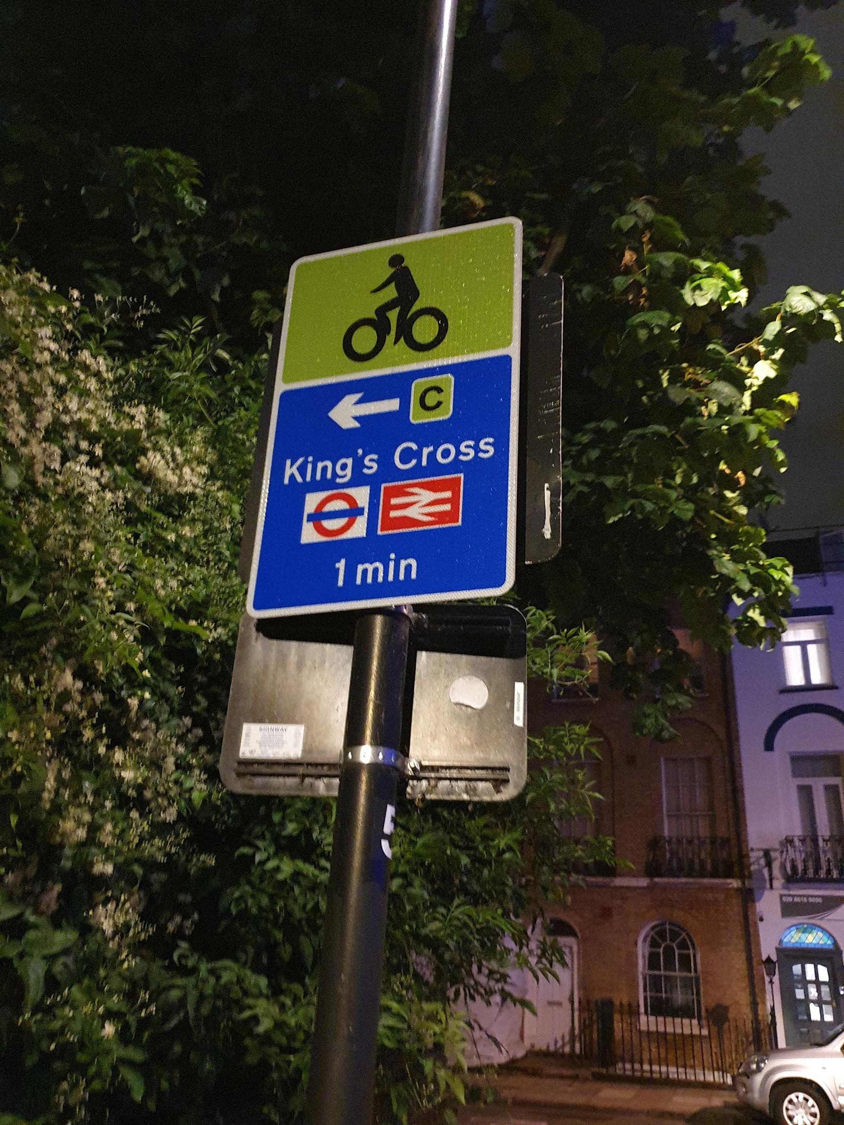 The value of wayfinding in enhancing active travel networks