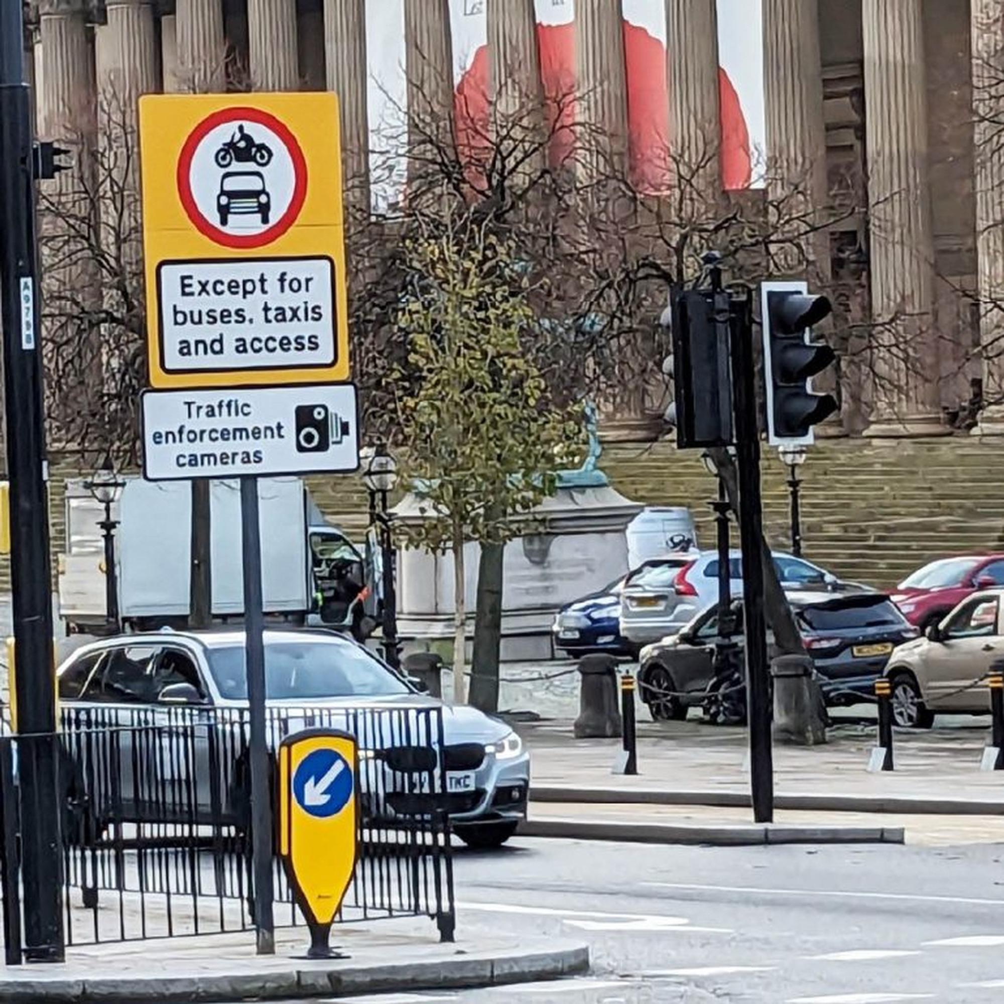 Private vehicles are no longer allowed entry to Liverpool’s Lime Street bus link between Skelhorne Street and St George’s Place