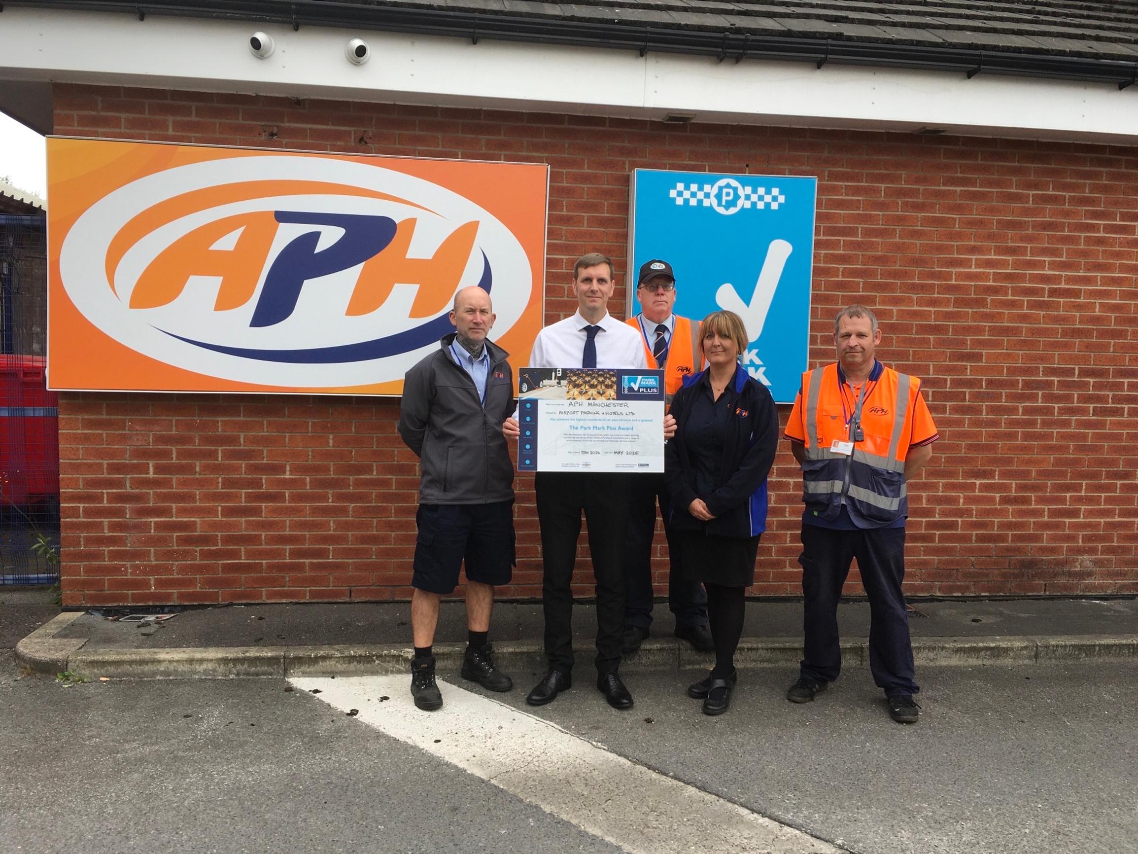 Stuart Pritchard (assistant manager Manchester), Mark Hannan (operations manager), Cav Bentley (bus driver), Jo Birds (receptionist) and Keith Davenport (car mover)