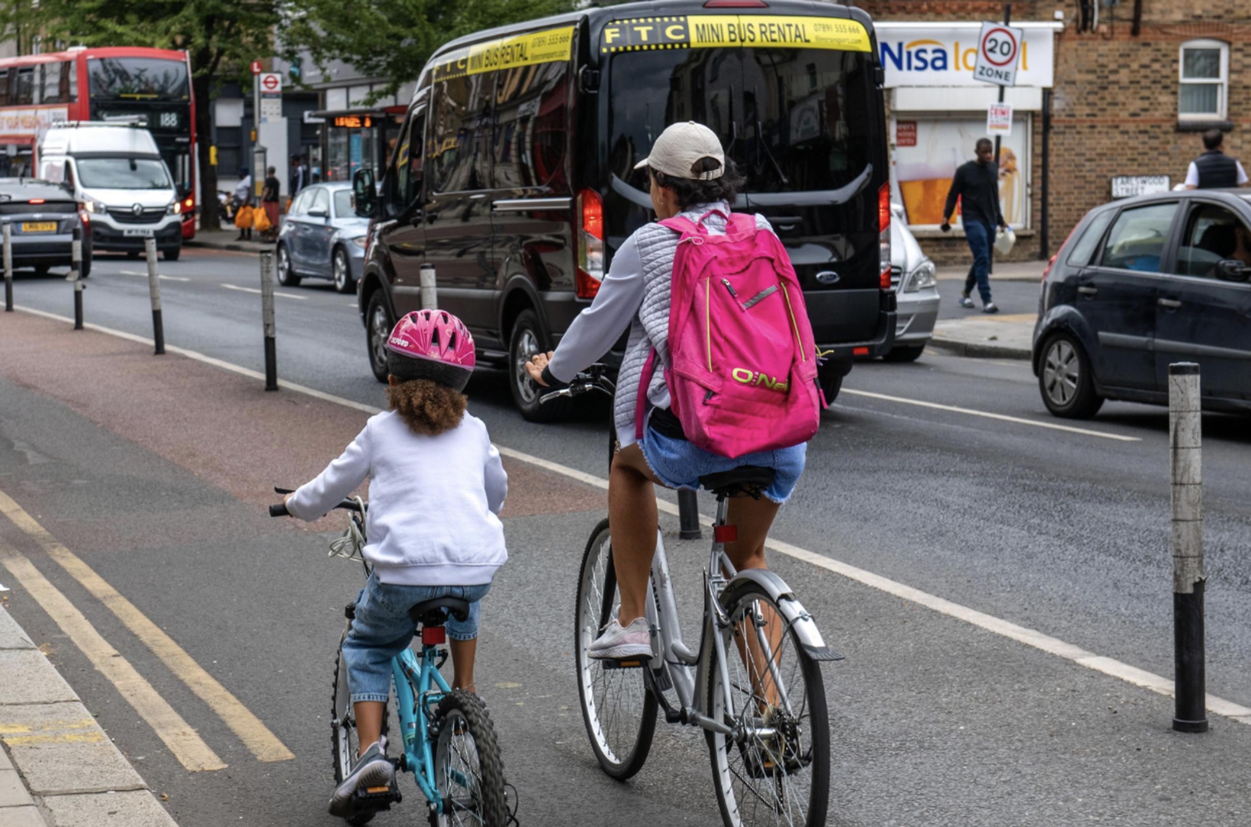 An 18-month neighbourhood management trial in west and east Greenwich will introduce traffic-calming measures to reduce congestion, enhance air quality and improve road safety